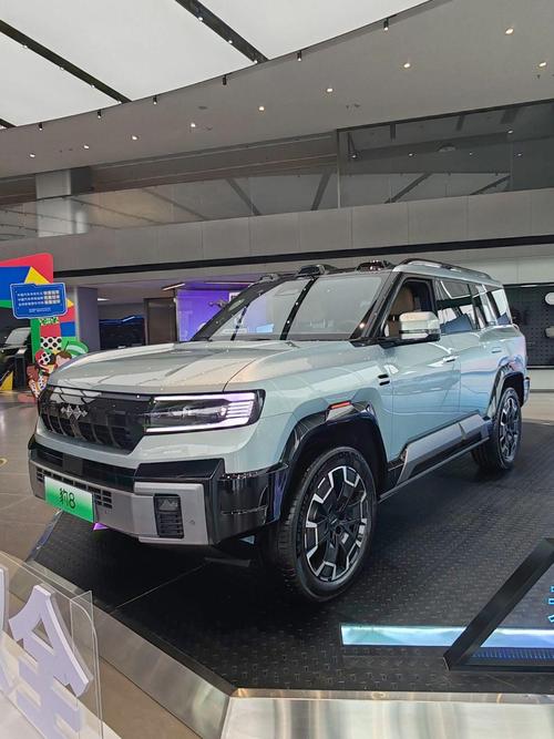 深圳276比亚迪方程豹硬派越野的爆款，英菲尼迪35周年与你共成长